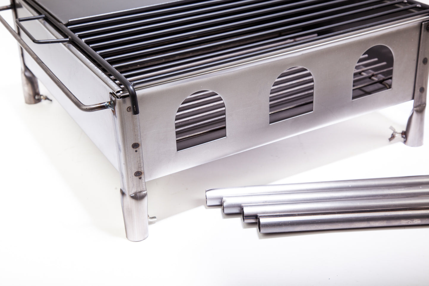 Barbacoa Desmontable Artesana con plancha Superior - Hierro